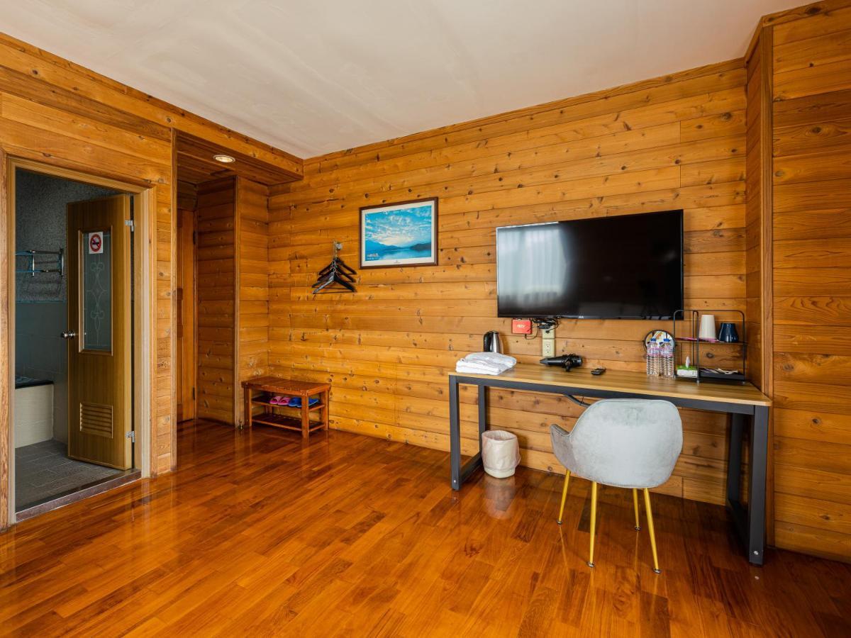 Bishui Shanju Lakeside B&B Yuchi Εξωτερικό φωτογραφία